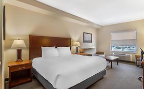 Best Western Plus Service Inn & Suites